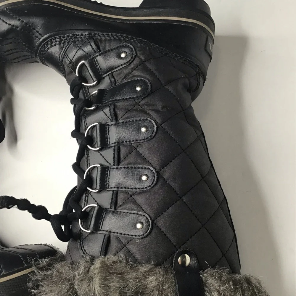 Sorel Tofino Waterproof Boots in Black.